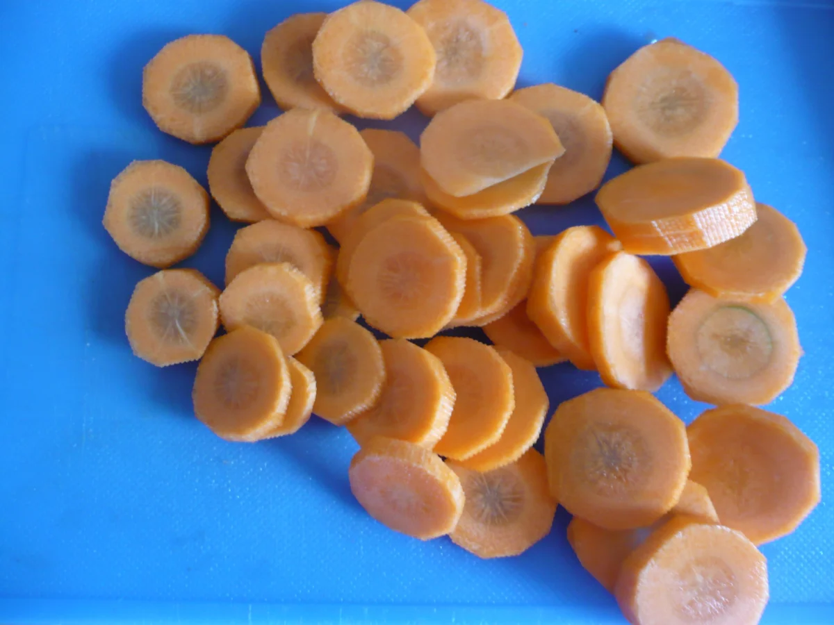 Hähnchen mit Kartoffeln, Paprika und Lauch in Tomatensoße - Rezept - Bild Nr. 14508