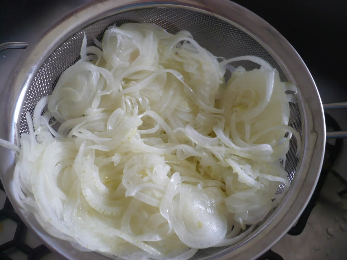 Rezept: Zwiebelsalat Bild Nr. 14503 Zwiebelsalat - Rezept - Bild Nr. 14503