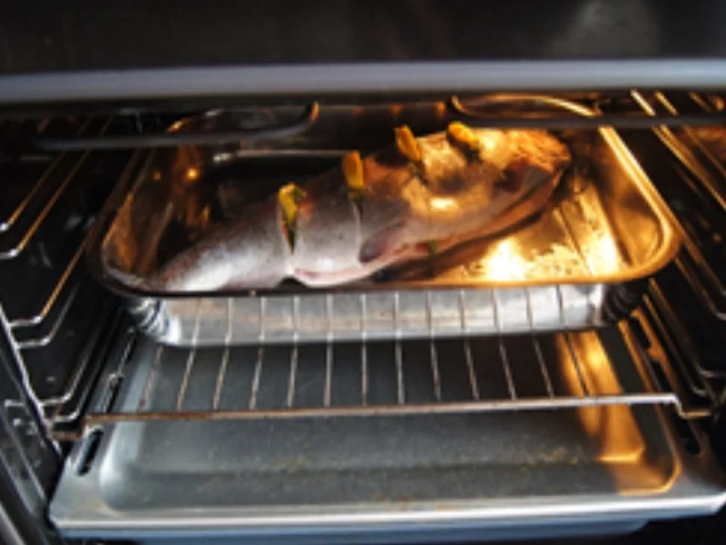 Backofen-Lachsforelle mit Rosmarin-Drillingen und Rote-Bete-Salat - Rezept - Bild Nr. 6