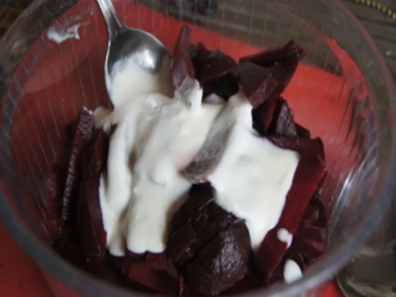 Backofen-Lachsforelle mit Rosmarin-Drillingen und Rote-Bete-Salat - Rezept - Bild Nr. 12