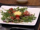 Rezept: Geflämmtes Rinderfilet mit Rucola, Honigtomaten und Pinienkernen Bild Nr. 14502 Geflämmtes Rinderfilet mit Rucola, Honigtomaten und Pinienkernen - Rezept - Bild Nr. 14502
