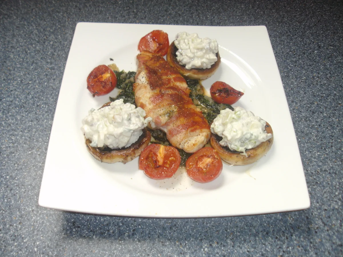 Rezept: Hähnchenbrust im Speckmantel Bild Nr. 2 Hähnchenbrust im Speckmantel - Rezept - Bild Nr. 2