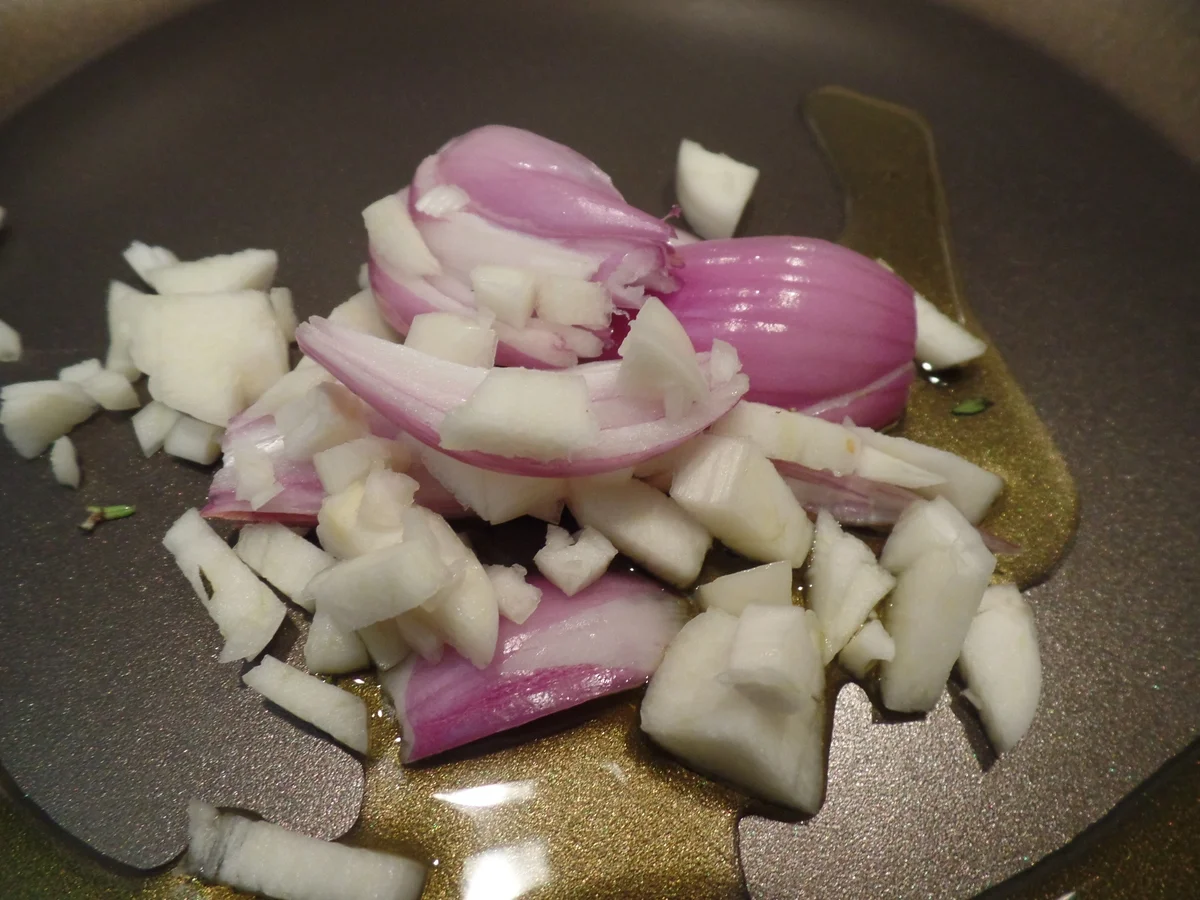 Bandnudeln mit Pfifferlingen und frischen Kräutern - Rezept - Bild Nr. 14513