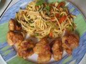 Mie-Nudeln mit Gemüsemix, Ei und ausgebackenen Hähnchennuggets - Rezept - Bild Nr. 14512