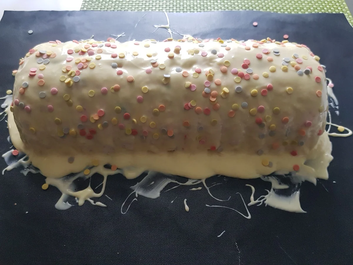 Quark-Mousse mit bunten Splittern und Nektarinen-Creme - Rezept - Bild Nr. 14513