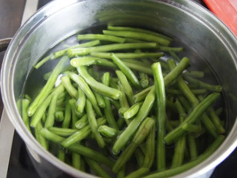 Schlemmerfilet mit Schinken-Buschbohnen und Rosmarin-Drillingen - Rezept - Bild Nr. 14516