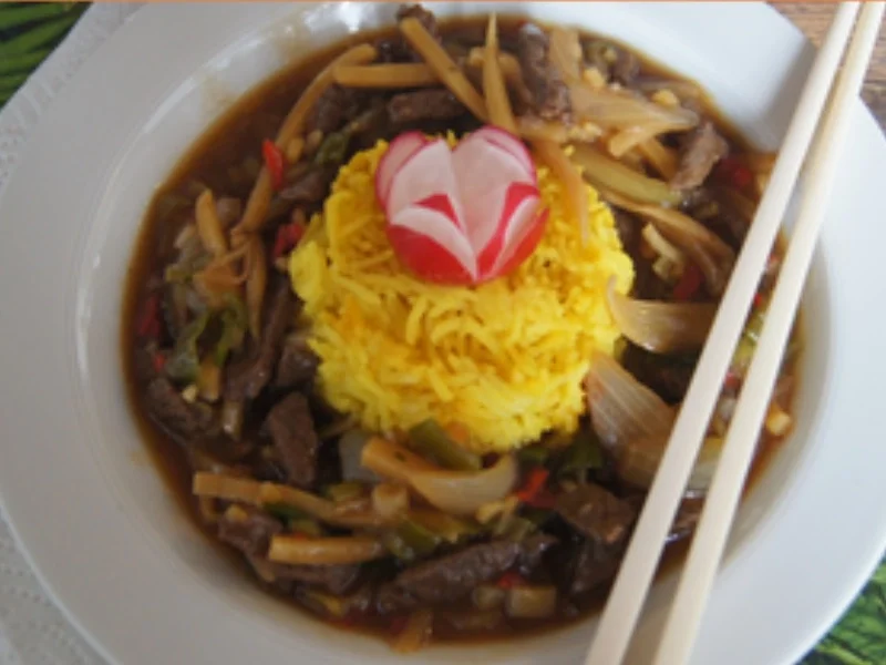 Rindfleisch mit Zwiebeln, Bambus und Basmatireis - Rezept - Bild Nr. 14512