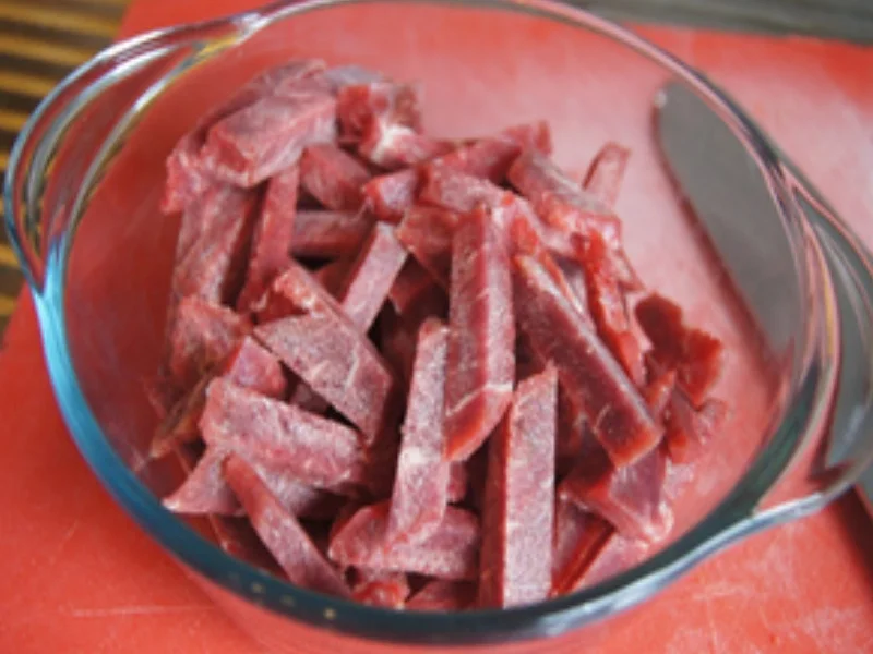 Rindfleisch mit Zwiebeln, Bambus und Basmatireis - Rezept - Bild Nr. 14515