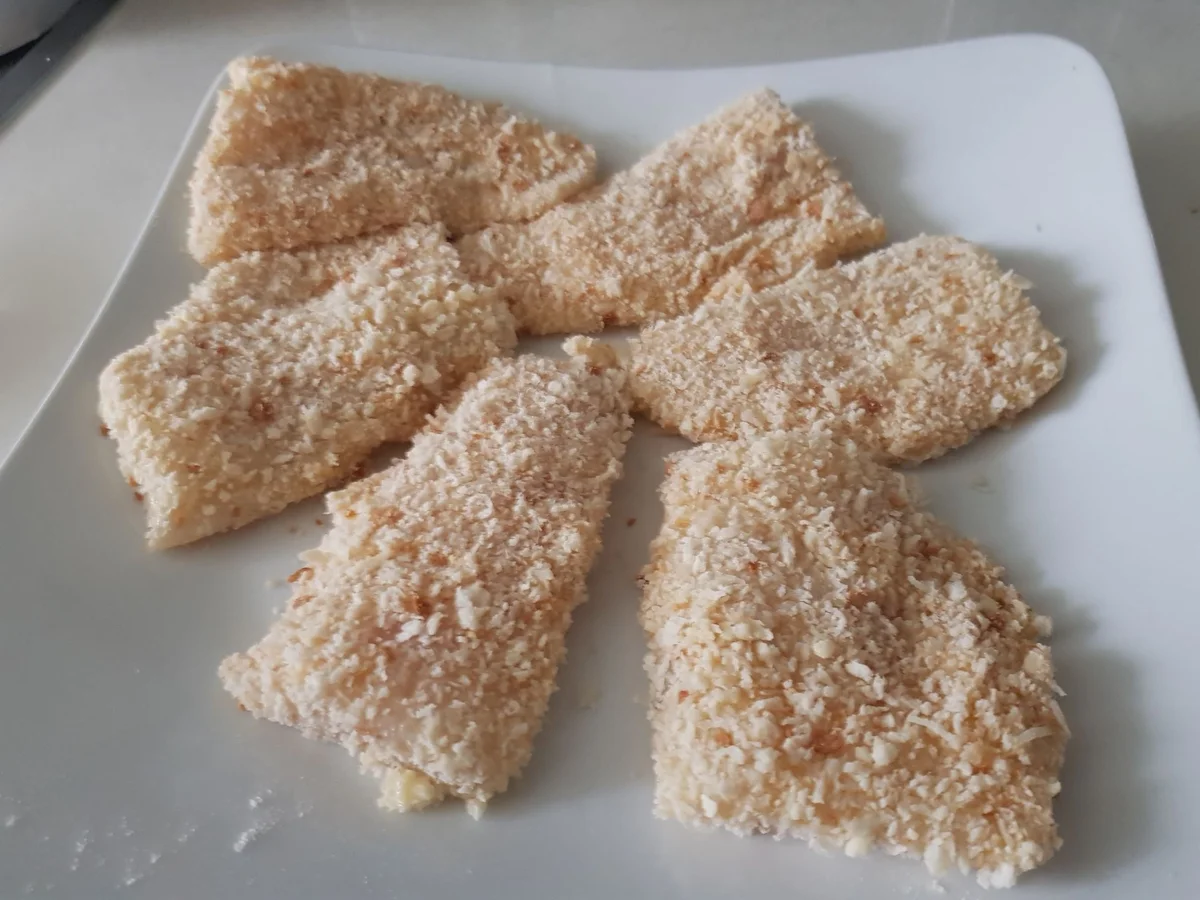 Zanderfilet im Parmesan-Mantel auf Risi e Bisi - Rezept - Bild Nr. 14517