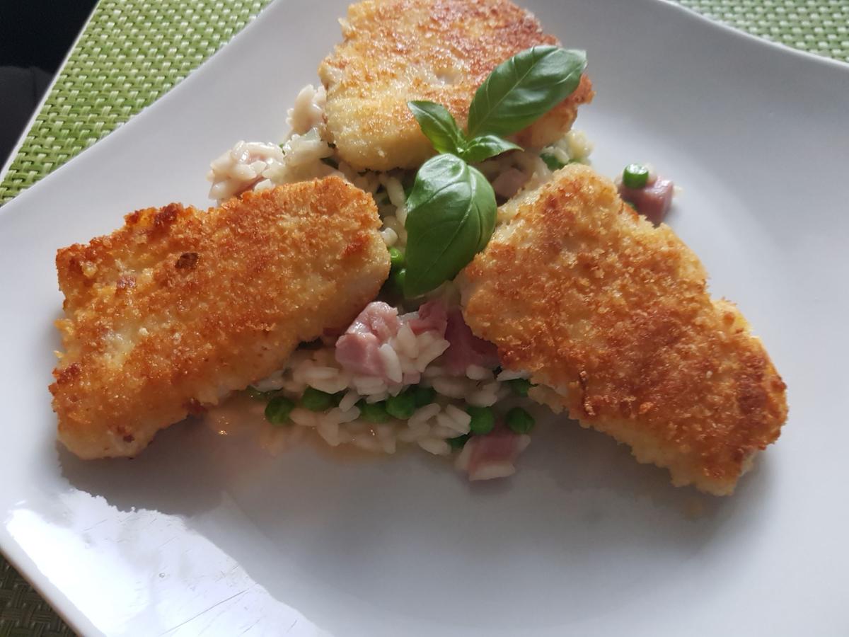 Zanderfilet im Parmesan-Mantel auf Risi e Bisi - Rezept - kochbar.de