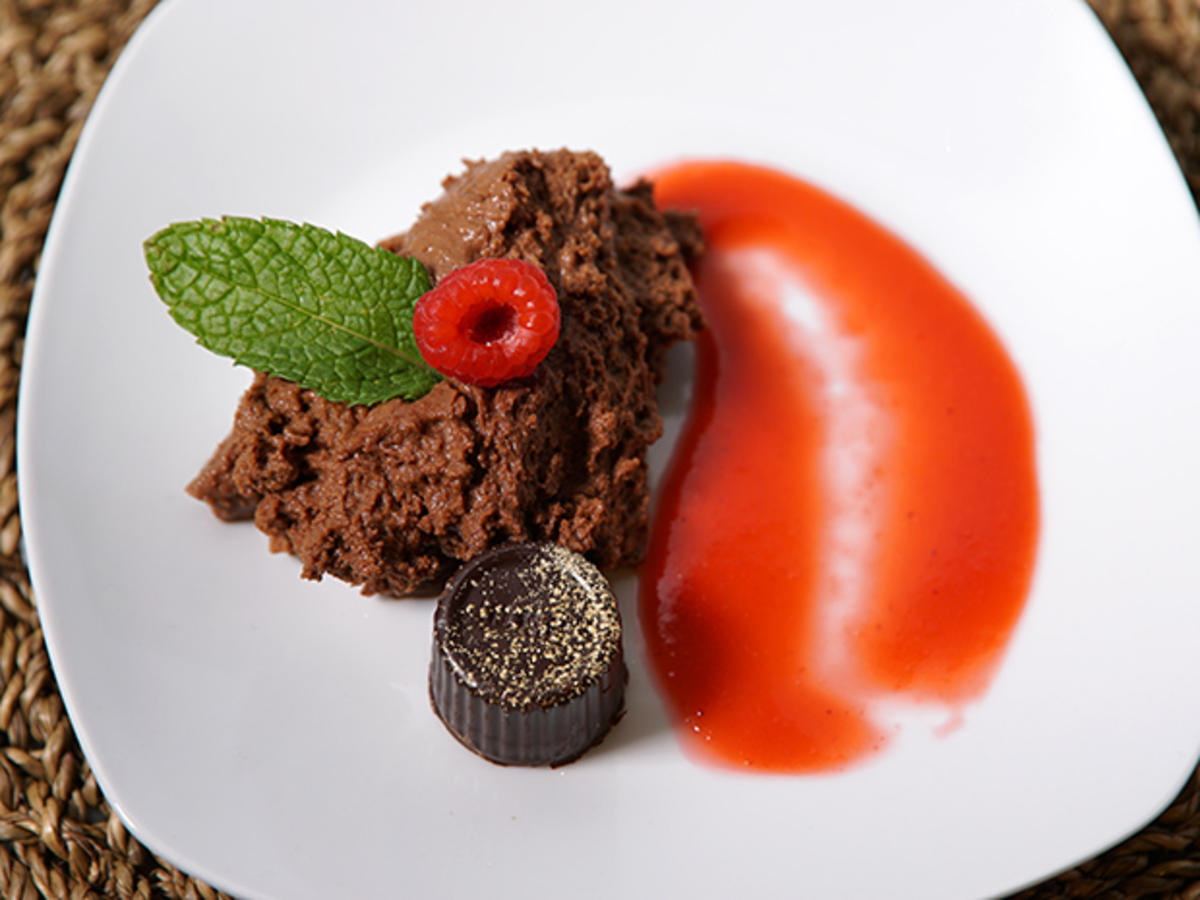 Mousse au Chocolat mit Himbeerpüree - Rezept - Bild Nr. 14519