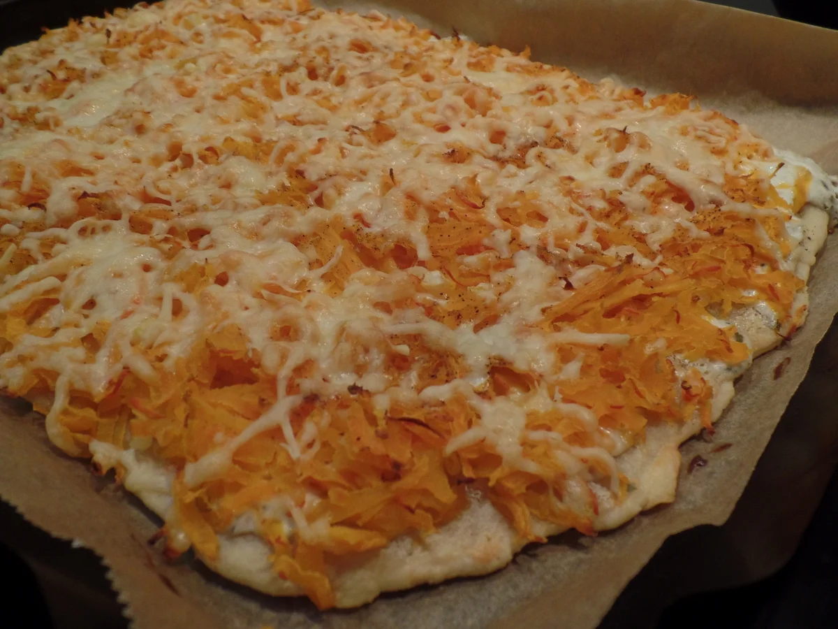 Kürbis-Möhren-Pizza - Rezept - Bild Nr. 14531