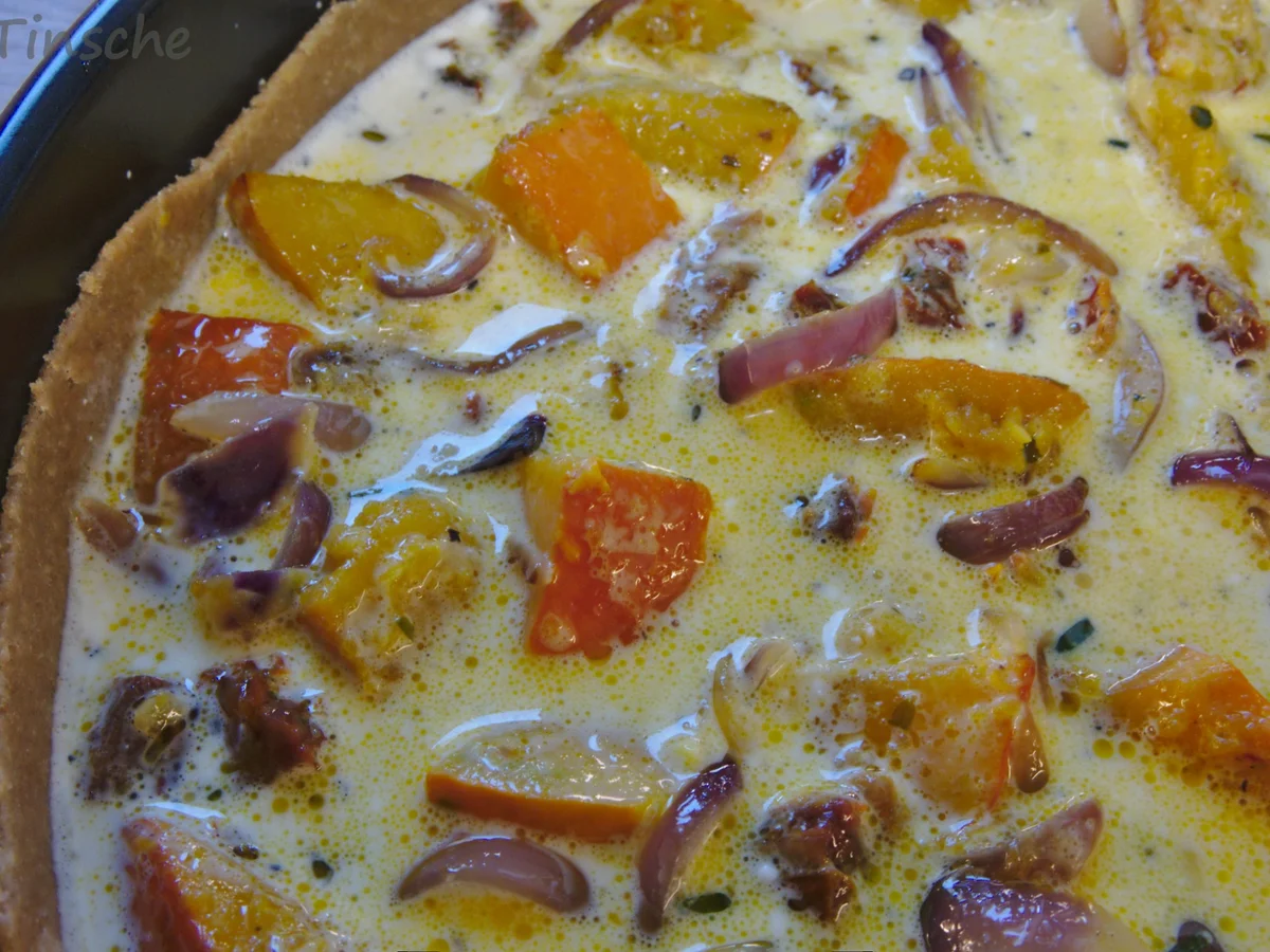 Kürbis-rote Zwiebel-Quiche - Rezept - Bild Nr. 14520
