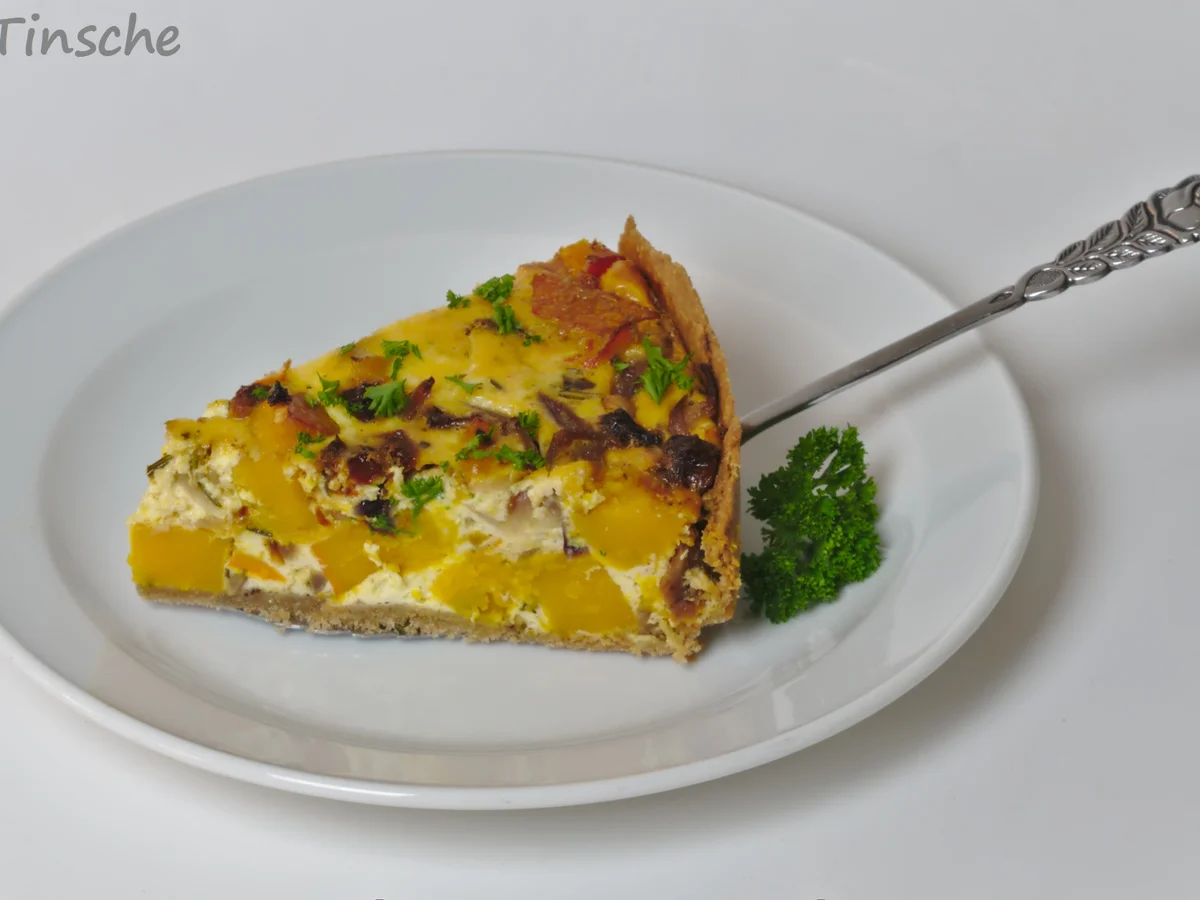 Kürbis-rote Zwiebel-Quiche - Rezept - Bild Nr. 14525