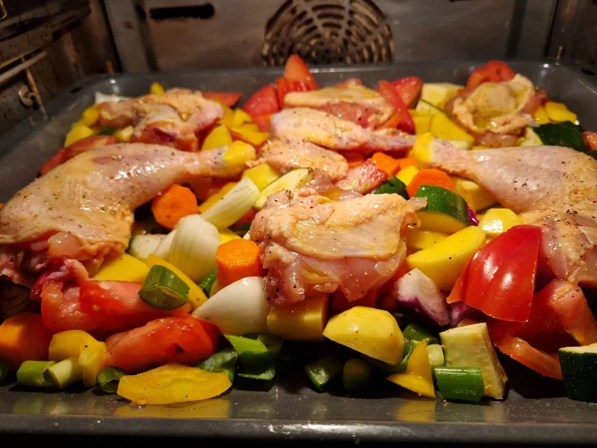 Maishühnchen auf mediterranen Gemüsebett - Rezept - Bild Nr. 4
