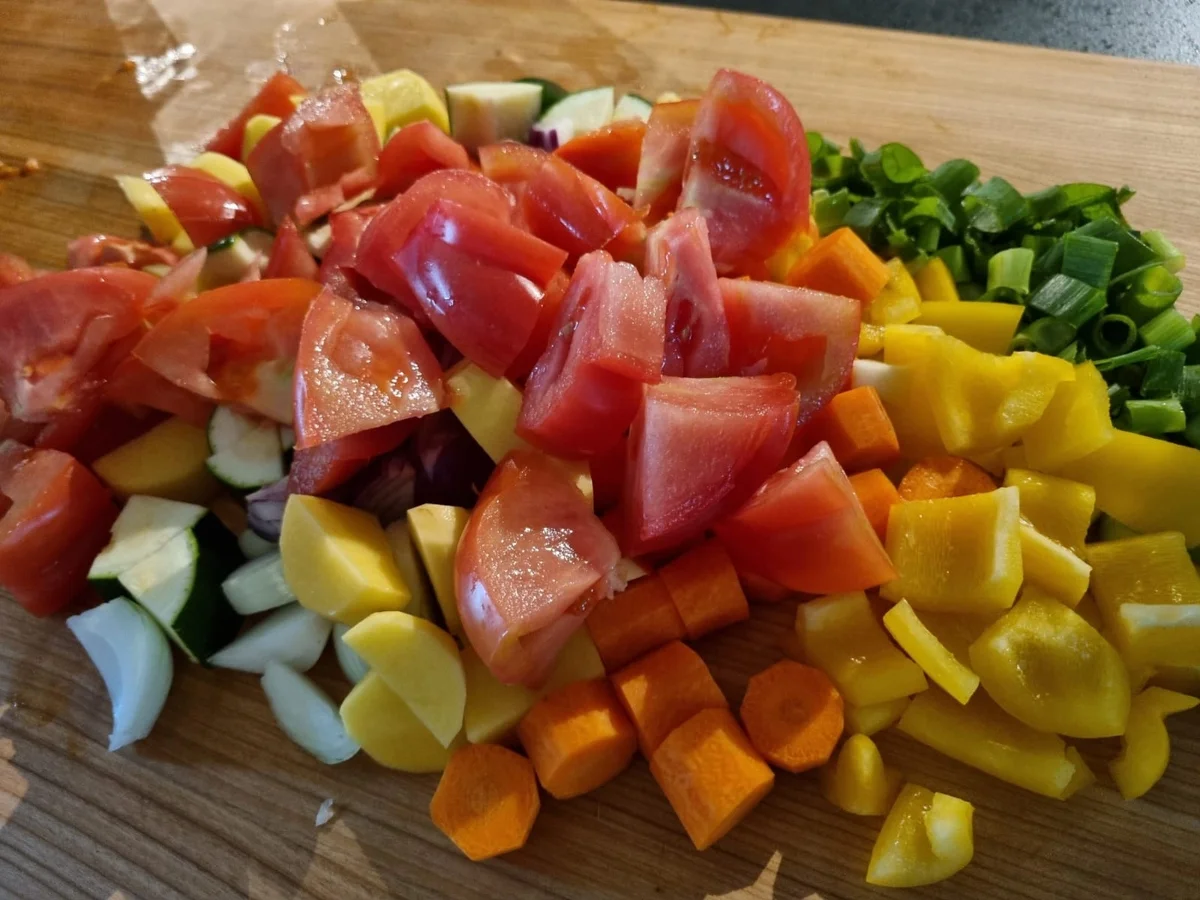 Maishühnchen auf mediterranen Gemüsebett - Rezept - Bild Nr. 6