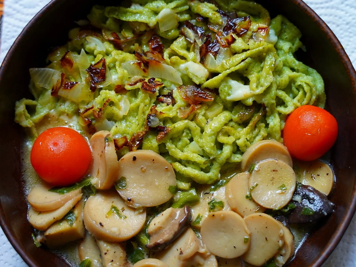 Grüne Kässpätzle mit Würzseitlingen - Rezept - Bild Nr. 2