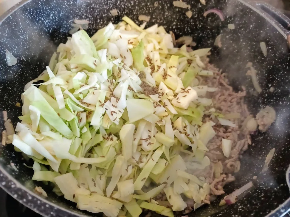 Rezept: Nudel - Hackfleischtopf mit Weißkohl Bild Nr. 14540 Nudel - Hackfleischtopf mit Weißkohl - Rezept - Bild Nr. 14540