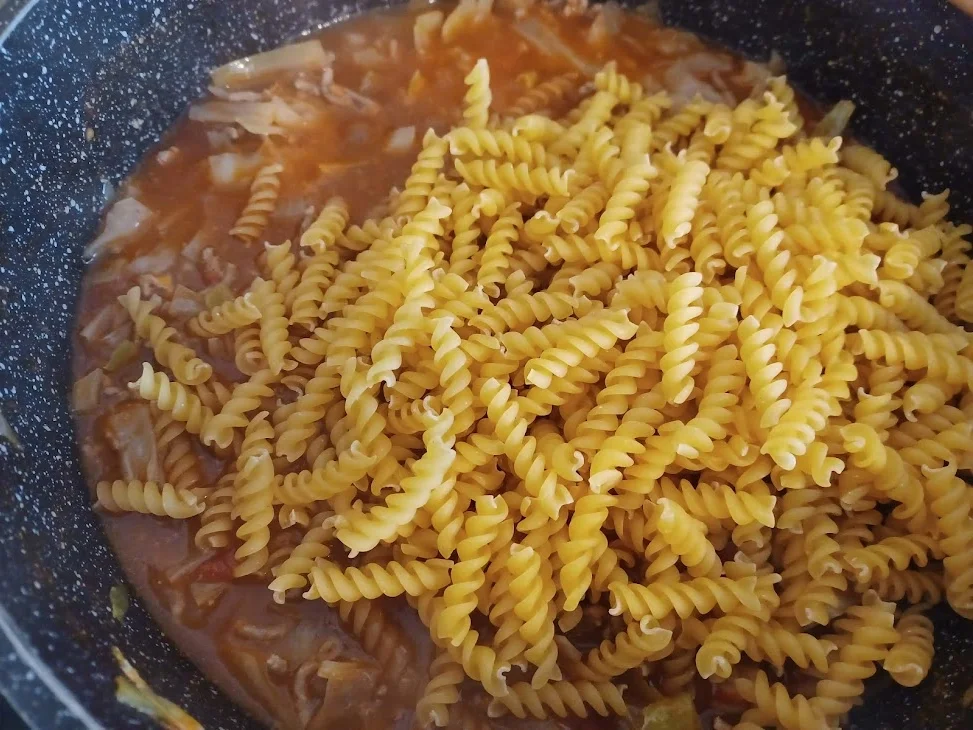 Rezept: Nudel - Hackfleischtopf mit Weißkohl Bild Nr. 14545 Nudel - Hackfleischtopf mit Weißkohl - Rezept - Bild Nr. 14545