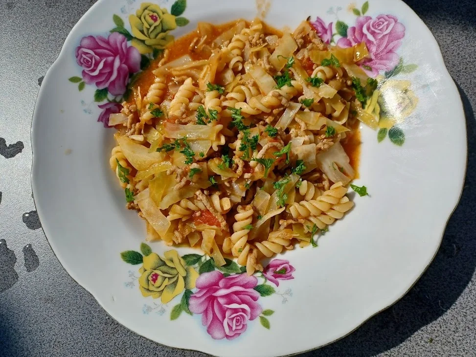 Rezept: Nudel - Hackfleischtopf mit Weißkohl Bild Nr. 14548 Nudel - Hackfleischtopf mit Weißkohl - Rezept - Bild Nr. 14548