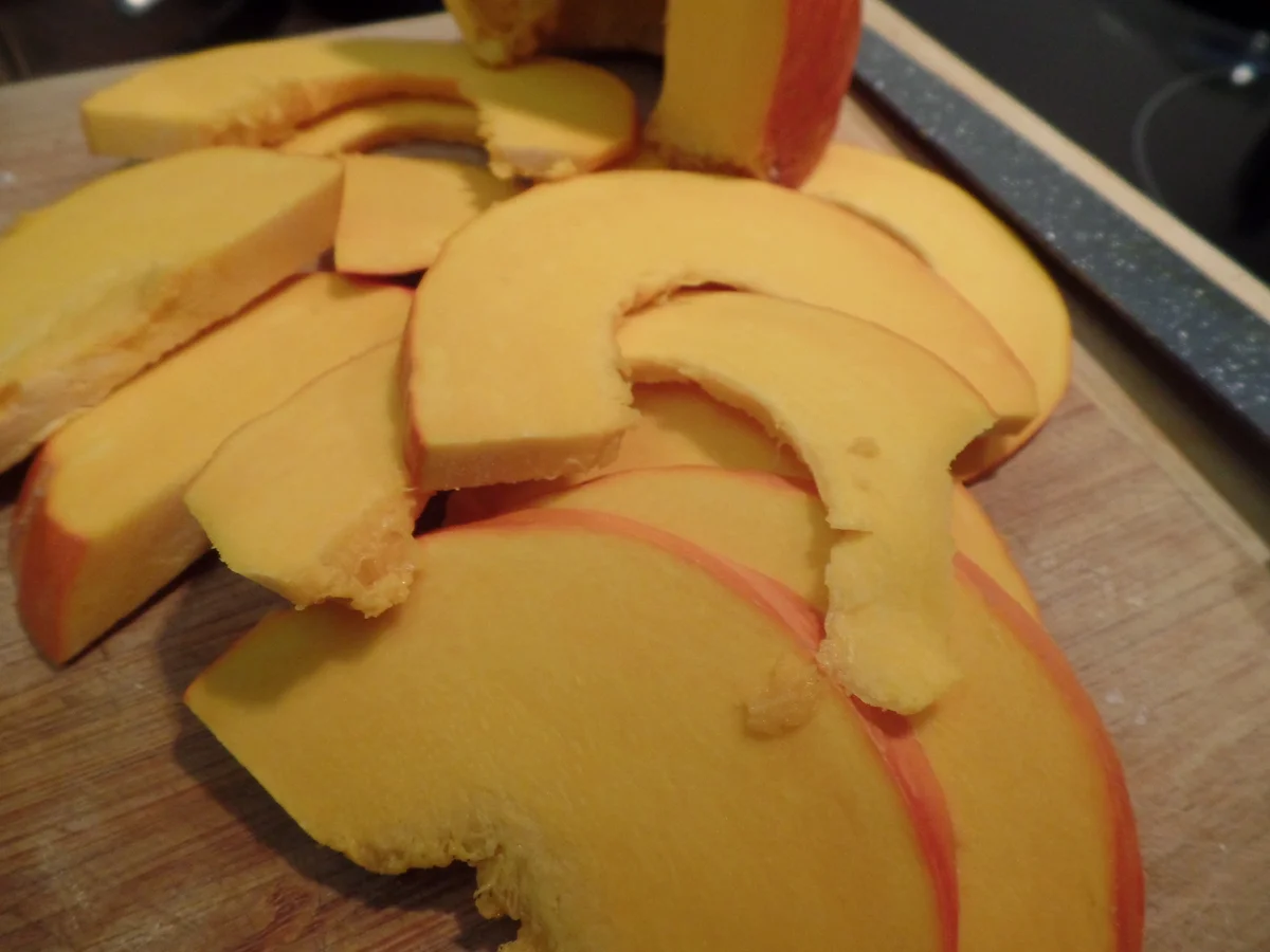 Rezept: Kürbis-Birnen-Flammkuchen Bild Nr. 14526 Kürbis-Birnen-Flammkuchen - Rezept - Bild Nr. 14526