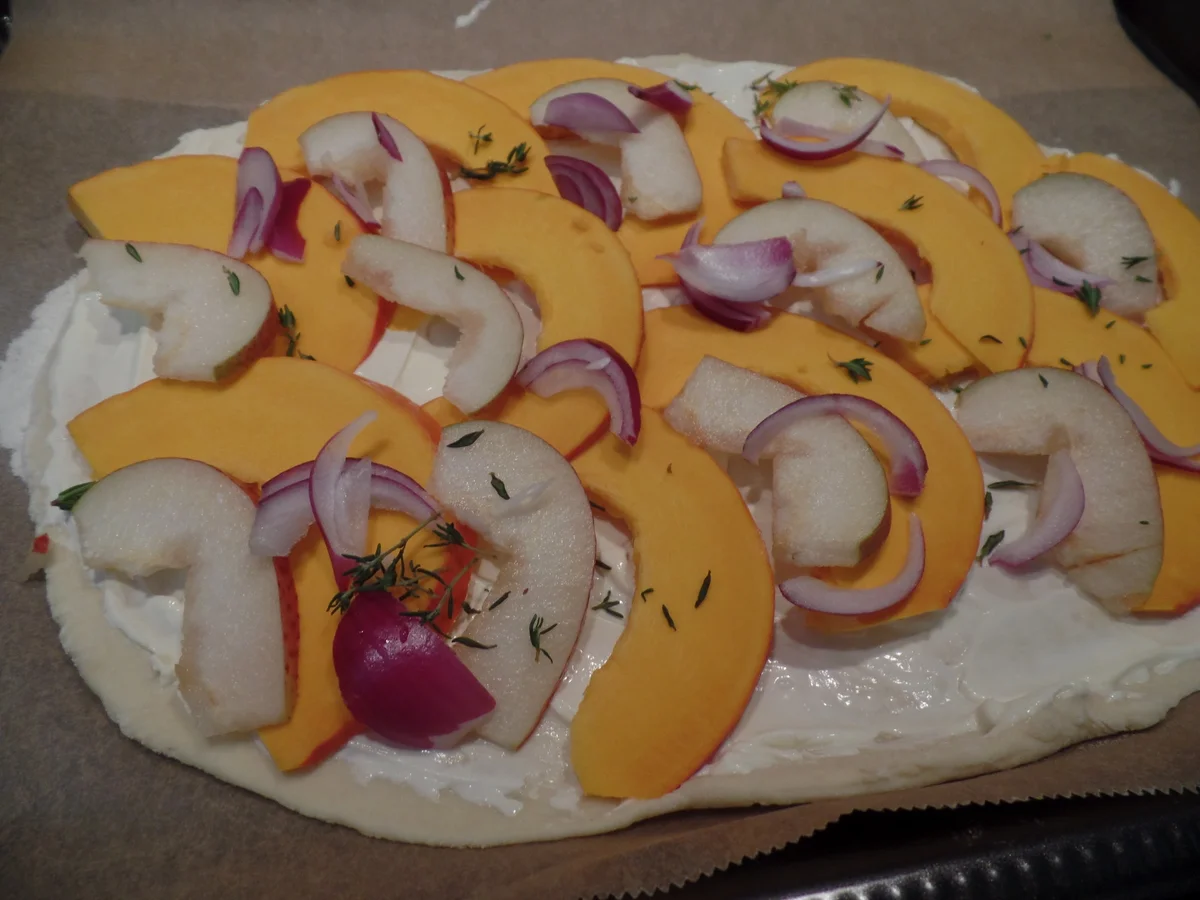 Rezept: Kürbis-Birnen-Flammkuchen Bild Nr. 14527 Kürbis-Birnen-Flammkuchen - Rezept - Bild Nr. 14527