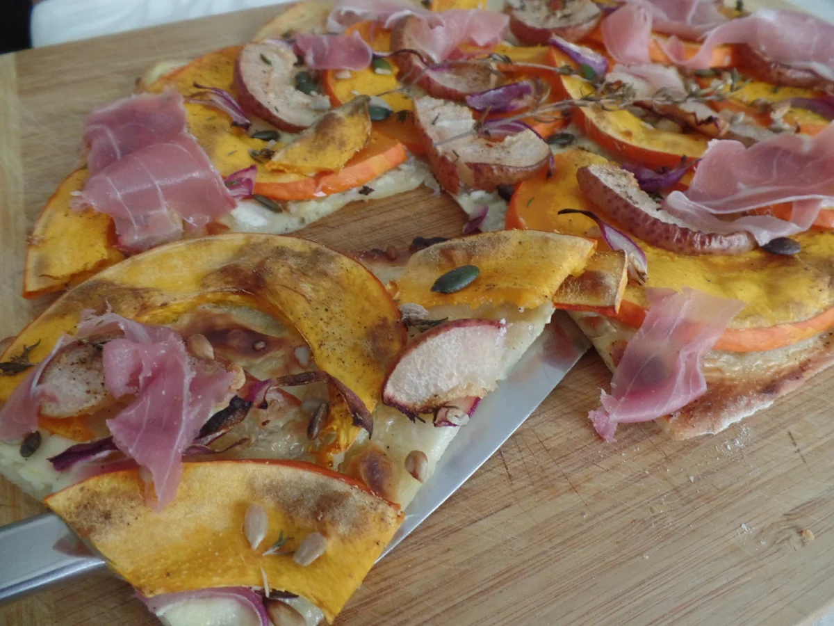 Rezept: Kürbis-Birnen-Flammkuchen Bild Nr. 14531 Kürbis-Birnen-Flammkuchen - Rezept - Bild Nr. 14531