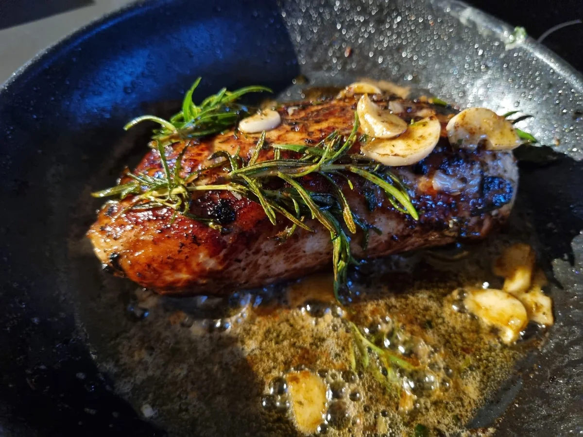 Rosa gebratene Kalbshüfte auf Pfifferlingen - Rezept - Bild Nr. 14533