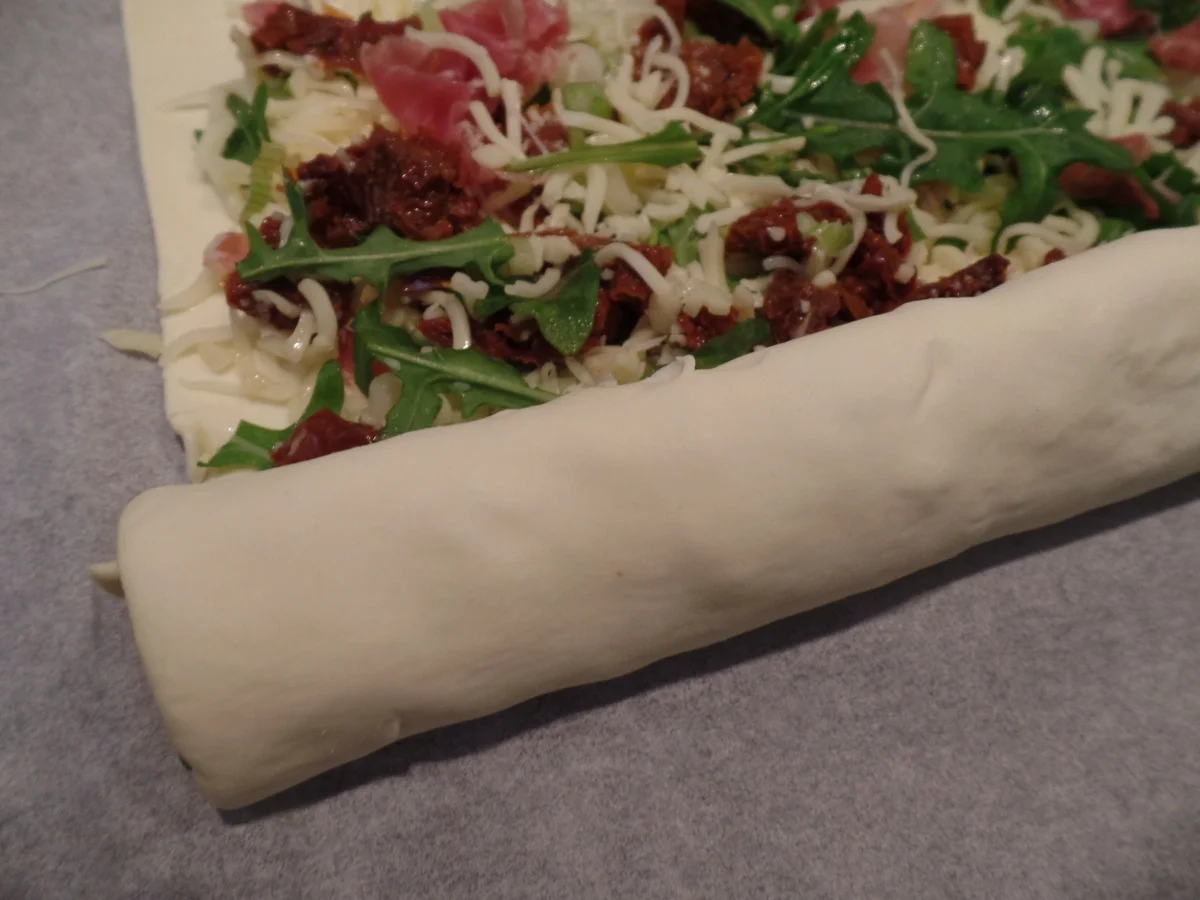 Schinken-Rucola -Tomaten-Röllchen mit Käse - Rezept - Bild Nr. 14554