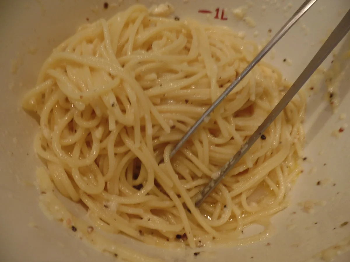 Rezept: Spaghetti mit Parmesan Bild Nr. 14554 Spaghetti mit Parmesan - Rezept - Bild Nr. 14554