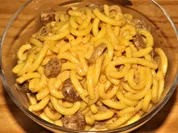 Nudeln-Oliven-Nürnbergerle-Salat mit Frischkäse-Knoblauch-Dressing - Rezept - Bild Nr. 2