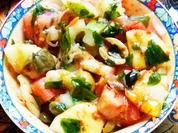 Gemischter Gurkensalat mit Apfelstücken - Rezept - Bild Nr. 14552