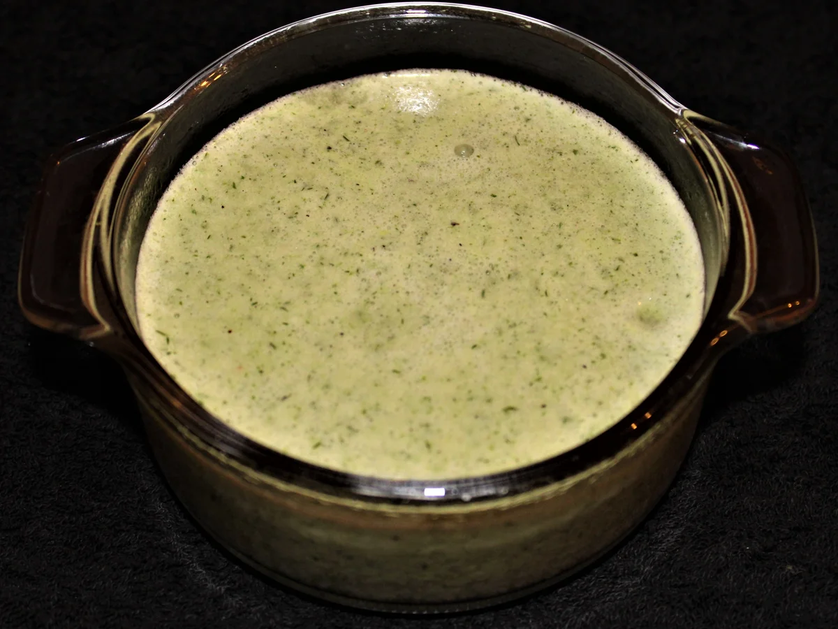 Gurken-Dill-Schmelzkäse-Sauce mit Knoblauch - Rezept - Bild Nr. 14552