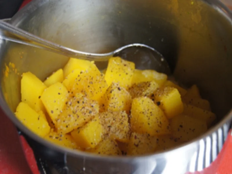 Pfannen Fisch mit Honigbundmöhren und Kartoffelstampf - Rezept - Bild Nr. 14561