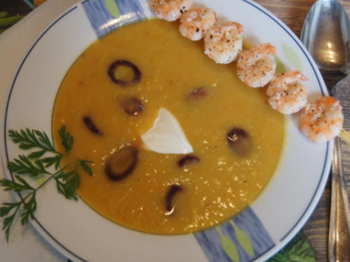 Möhren-Mango-Suppe mit Garnelenspieß - Rezept - kochbar.de