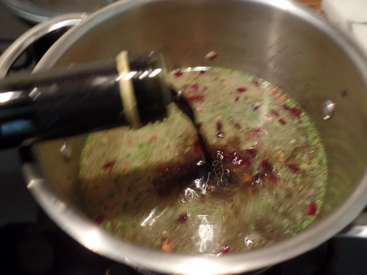 Kartoffelsalat mit Rostbratwürstchen und Kräuterbutter - Rezept - Bild Nr. 14562