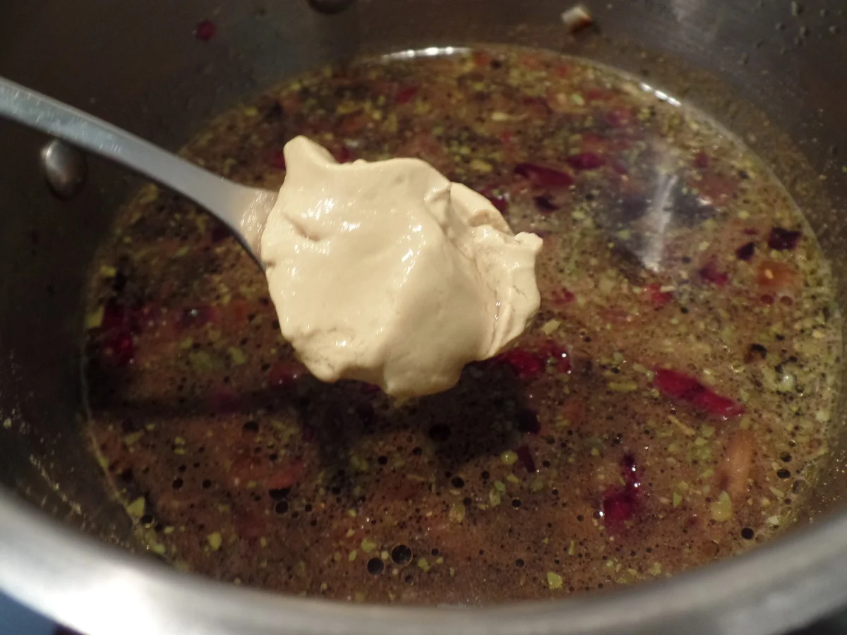 Kartoffelsalat mit Rostbratwürstchen und Kräuterbutter - Rezept - Bild Nr. 14570