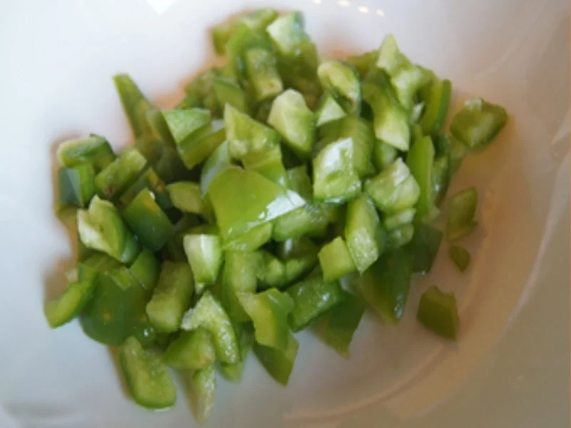 Rezept: Pikanter Salat mit Wachteleiern Bild Nr. 5 Pikanter Salat mit Wachteleiern - Rezept - Bild Nr. 5