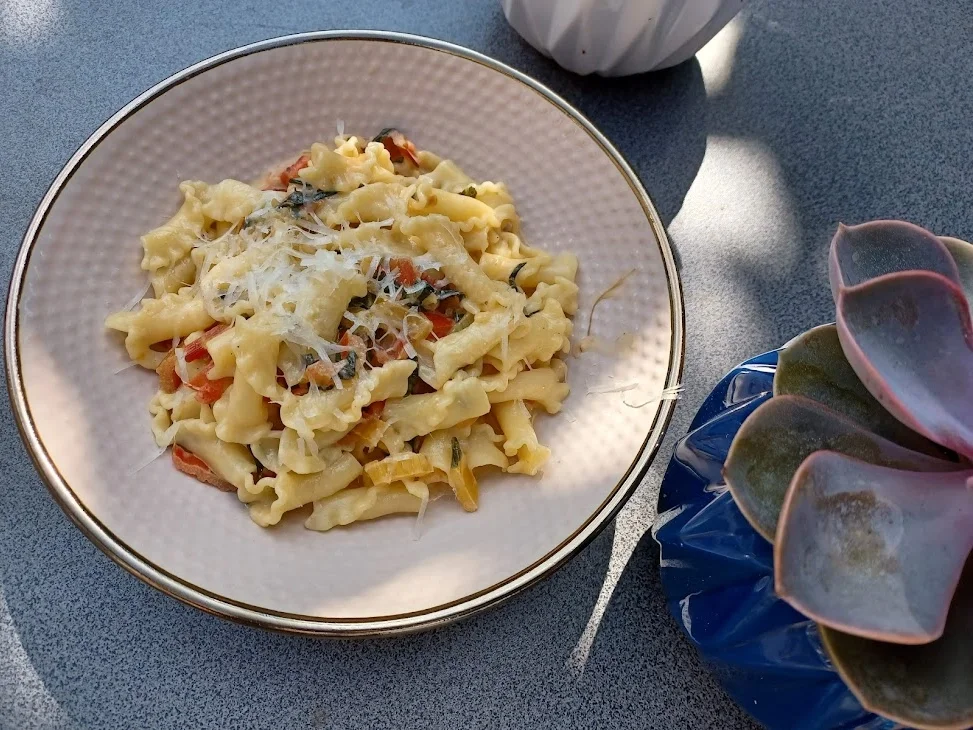 Nudeln in Mangold-Sahne-Soße - Rezept - Bild Nr. 2