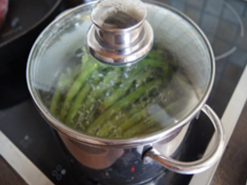 Rezept: Hackfleischpfanne mit grünen Bohnen und Kümmel-Drillingen Bild Nr. 14581 Hackfleischpfanne mit grünen Bohnen und Kümmel-Drillingen - Rezept - Bild Nr. 14581