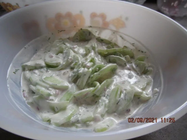 Gurkensalat mit Creme Fraîche und Dill - Rezept - Bild Nr. 2