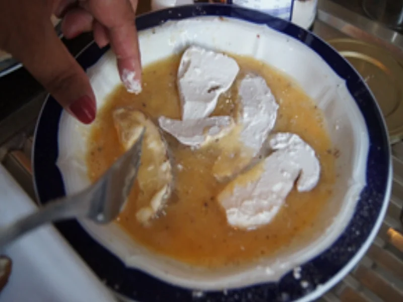 Steinpilzschnitzelchen mit Tatarska Omacka und Bauernbutterbrot - Rezept - Bild Nr. 5