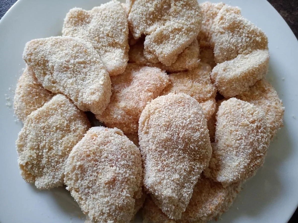 Rezept: Hähnchen Nuggets mit Brot Pommes an Chili Cheese Soße zur kochbar Challenge September 2021 Bild Nr. 14606 Hähnchen Nuggets mit Brot Pommes an Chili Cheese Soße zur kochbar Challenge September 2021 - Rezept - Bild Nr. 14606