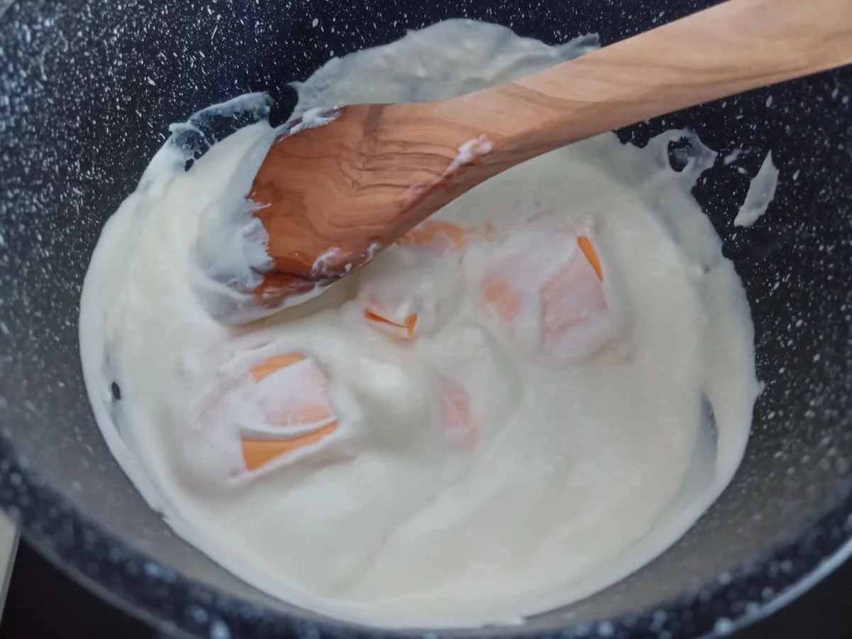 Rezept: Hähnchen Nuggets mit Brot Pommes an Chili Cheese Soße zur kochbar Challenge September 2021 Bild Nr. 14611 Hähnchen Nuggets mit Brot Pommes an Chili Cheese Soße zur kochbar Challenge September 2021 - Rezept - Bild Nr. 14611