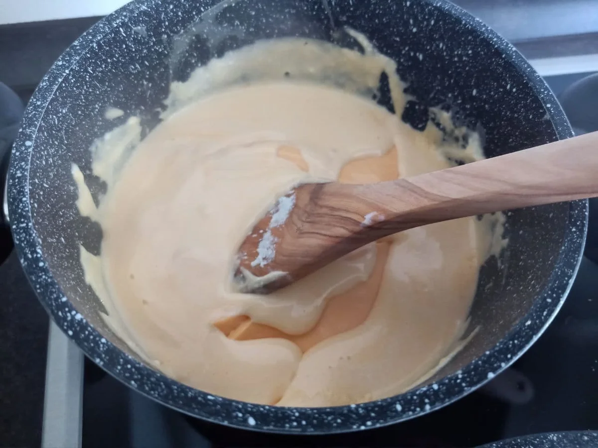 Rezept: Hähnchen Nuggets mit Brot Pommes an Chili Cheese Soße zur kochbar Challenge September 2021 Bild Nr. 14612 Hähnchen Nuggets mit Brot Pommes an Chili Cheese Soße zur kochbar Challenge September 2021 - Rezept - Bild Nr. 14612