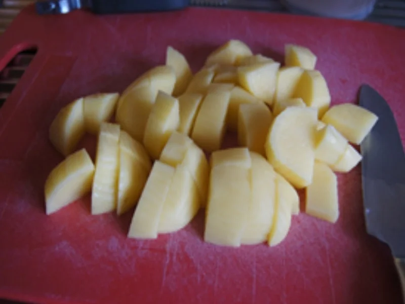 Steinpilz-Rinderhackfleisch-Buletten mit Zuckerschoten und Kartoffelstampf - Rezept - Bild Nr. 14604