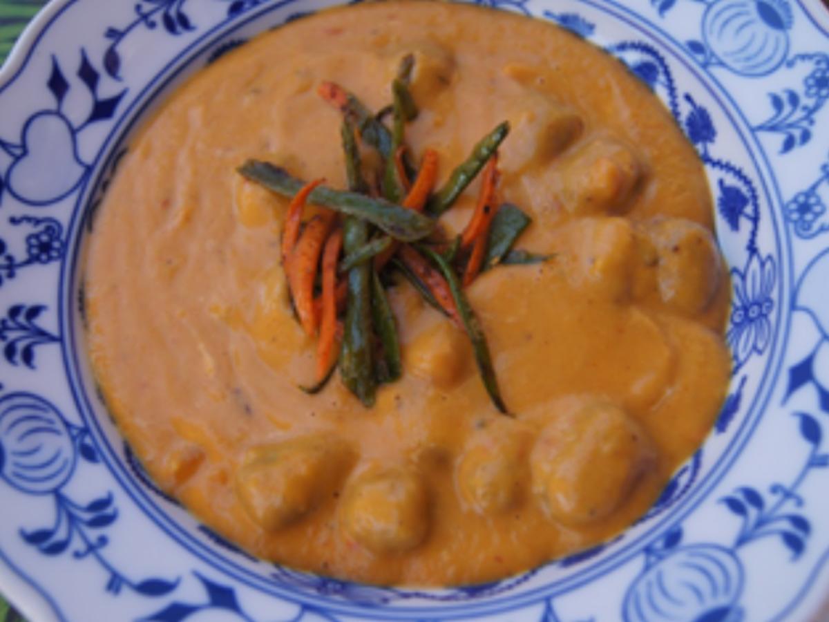 Kokos-Möhren-Suppe mit Einlage - Rezept - Bild Nr. 2