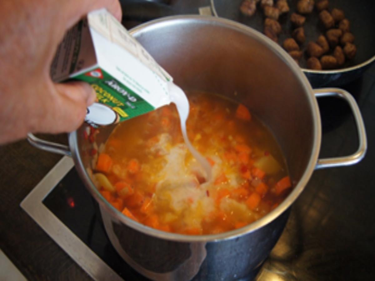 Kokos-Möhren-Suppe mit Einlage - Rezept - Bild Nr. 14603