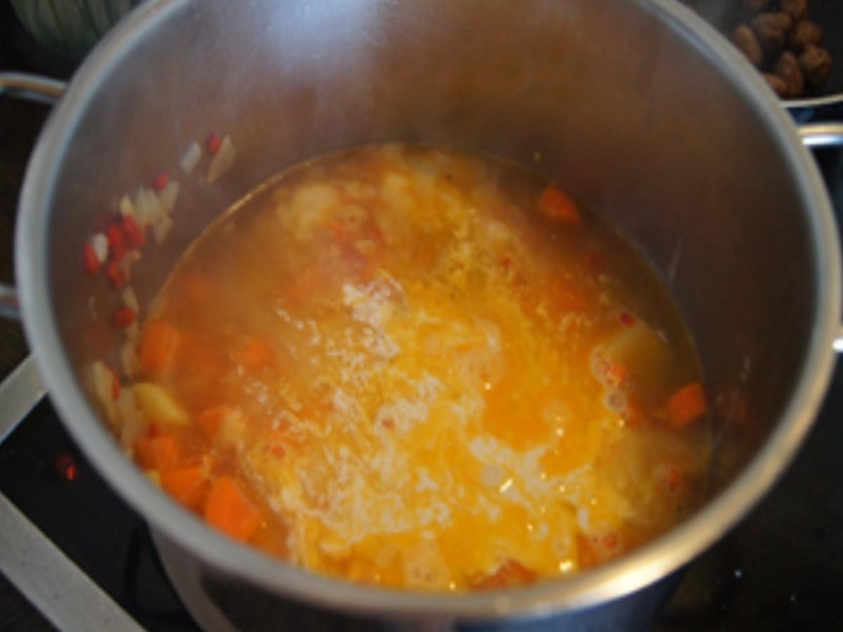 Kokos-Möhren-Suppe mit Einlage - Rezept - Bild Nr. 14604