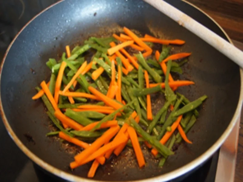 Kokos-Möhren-Suppe mit Einlage - Rezept - Bild Nr. 14610